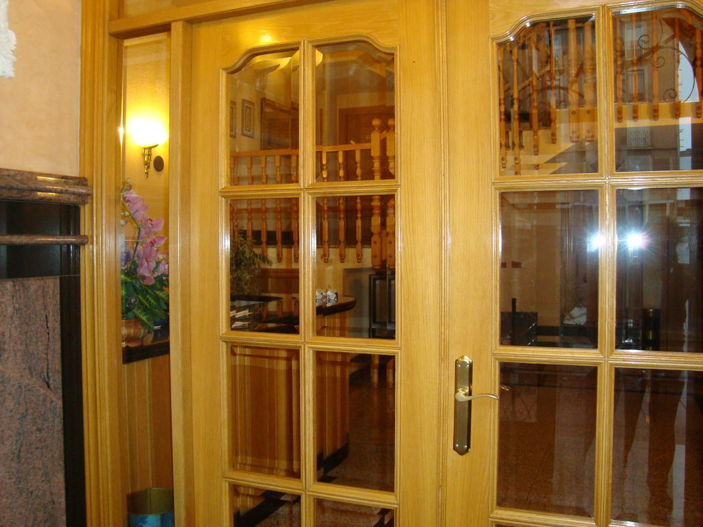 בנאוונטה Hostal Universal מראה חיצוני תמונה