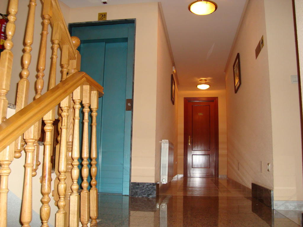בנאוונטה Hostal Universal מראה חיצוני תמונה